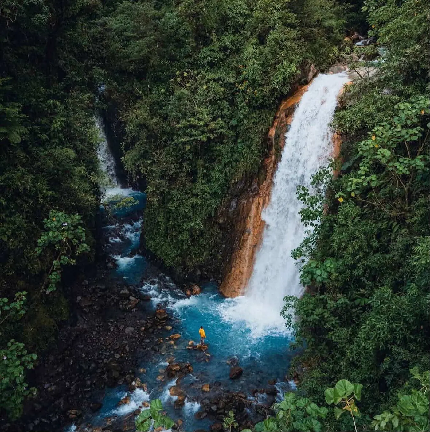 Bluefalls waterfall hike, Bajos del Toro, Costa Rica