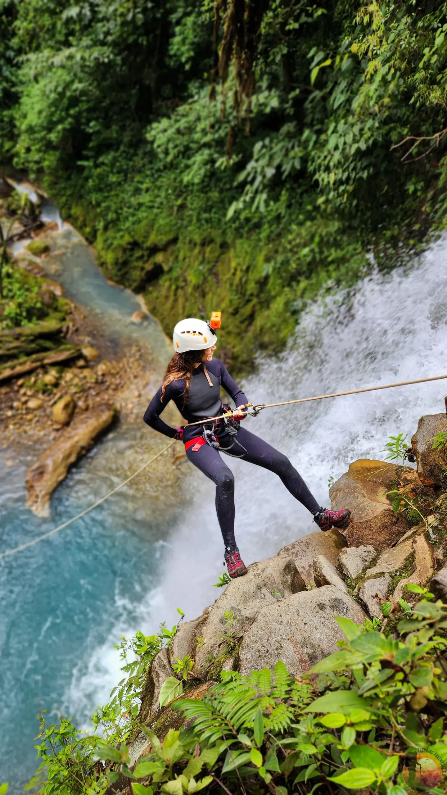 Gata Media canyoning waterfall rappel, Bajos del Toro, Costa Rica
