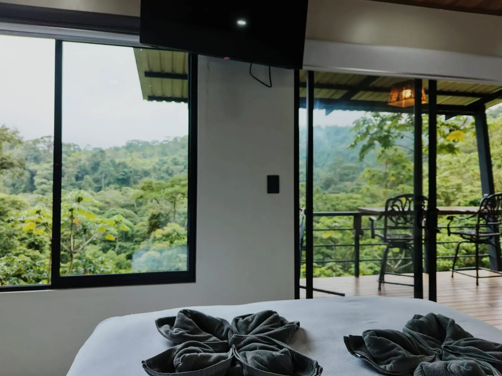 Where to stay near Bajos del Toro hotels and lodges