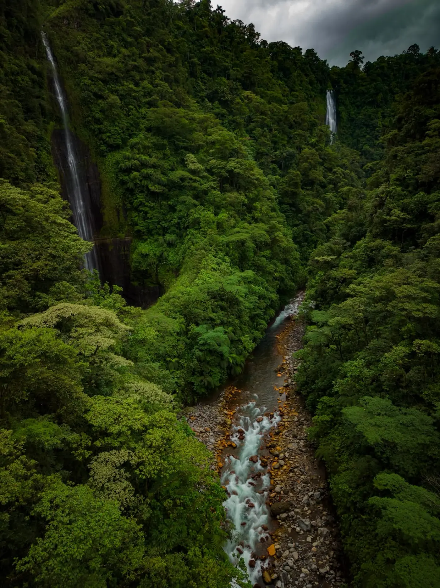 Pozo Azul and Río Seco waterfall hike, Bajos del Toro, Costa Rica