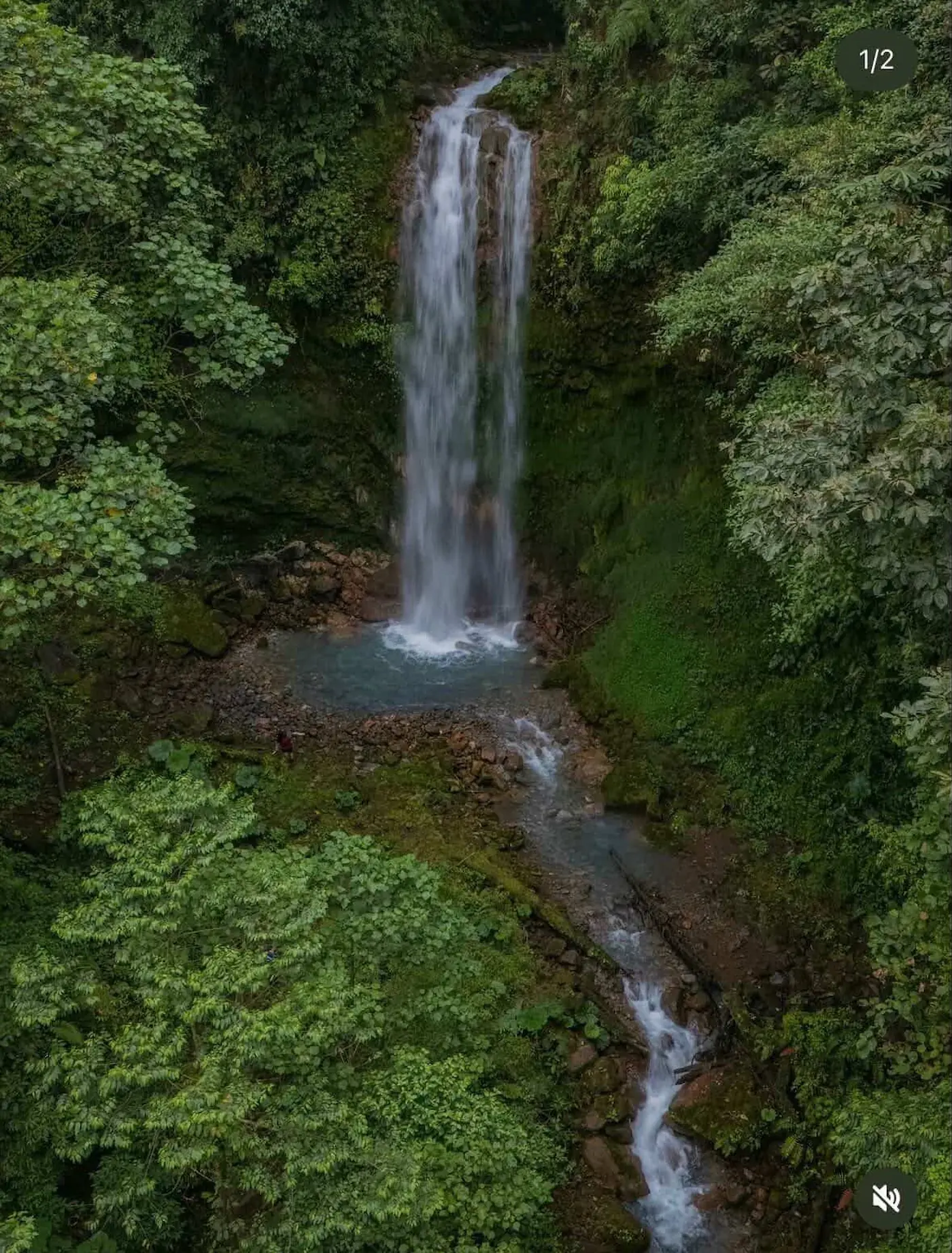 Roca Verde waterfall hike, Bajos del Toro, Costa Rica